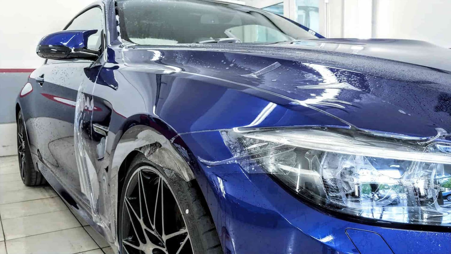 Защита автомобиля полиуретановой плёнкой в Одинцово